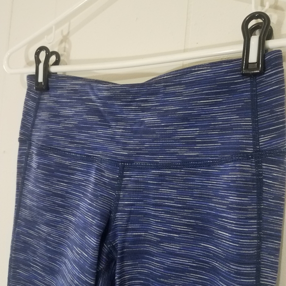 Athleta Energy Chaturanga Capri Leggings Space Dye Black Blue Women’s XS - Picture 7 of 8